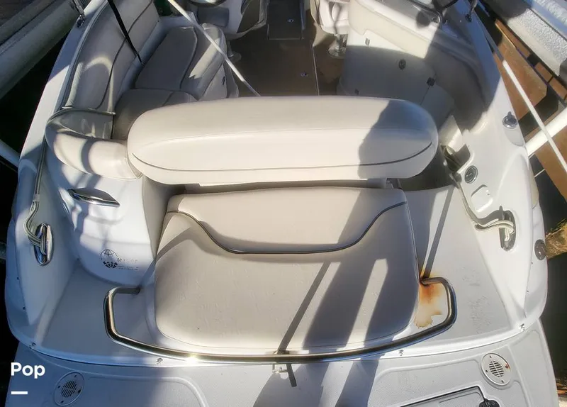 Slide: The Image of Crownline Boats 240 EX 2004 - 16055260