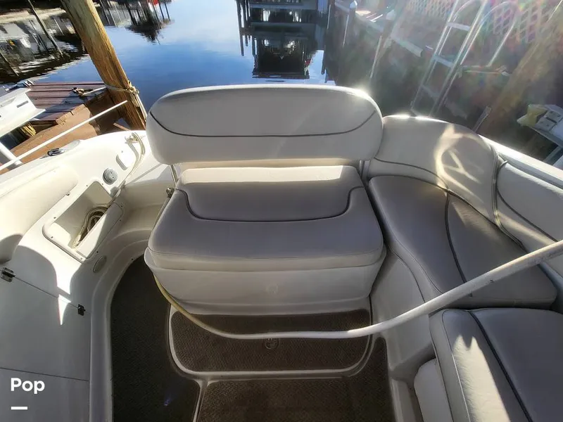 Slide: The Image of Crownline Boats 240 EX 2004 - 16055389