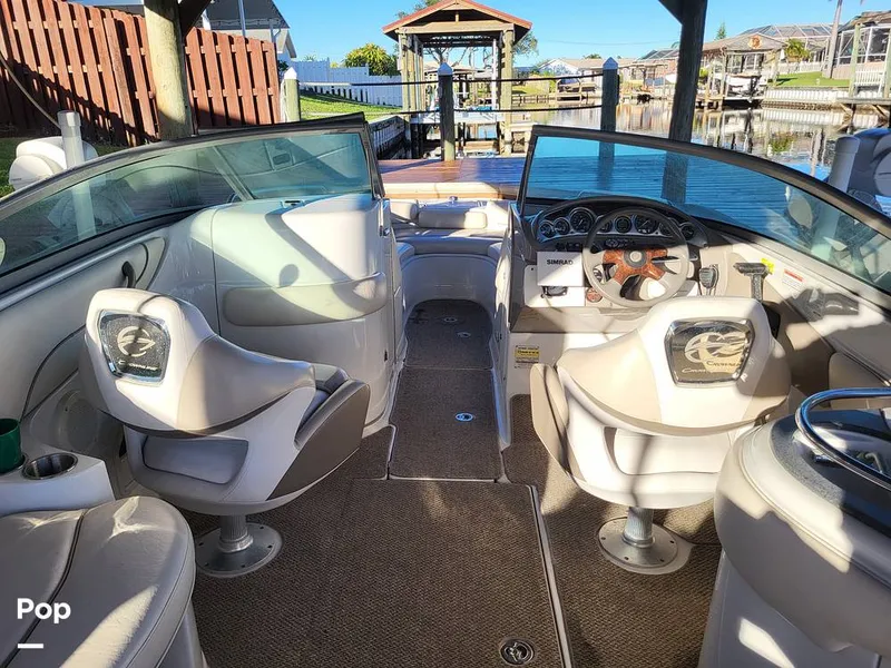 Slide: The Image of Crownline Boats 240 EX 2004 - 16055394