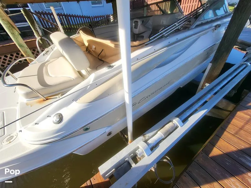 Slide: The Image of Crownline Boats 240 EX 2004 - 16055273