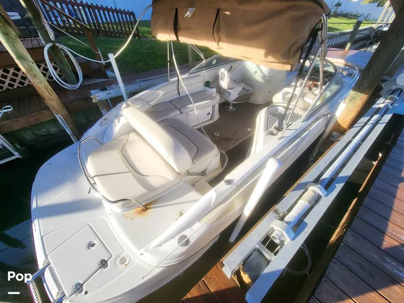 Slide: The Image of Crownline Boats 240 EX 2004 - 16055407