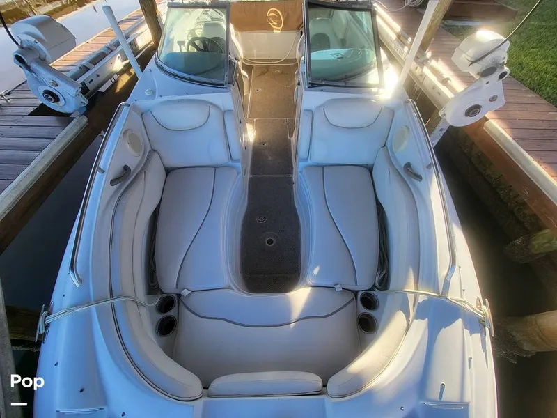 Slide: The Image of Crownline Boats 240 EX 2004 - 16055294