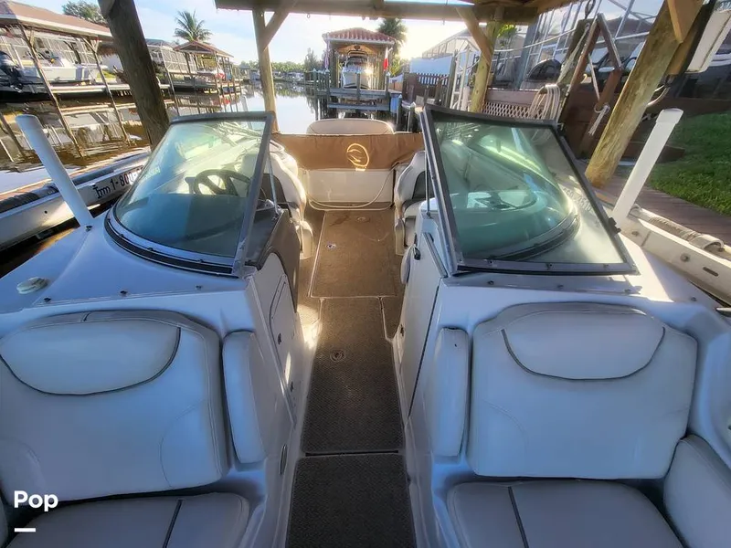 Slide: The Image of Crownline Boats 240 EX 2004 - 16055295