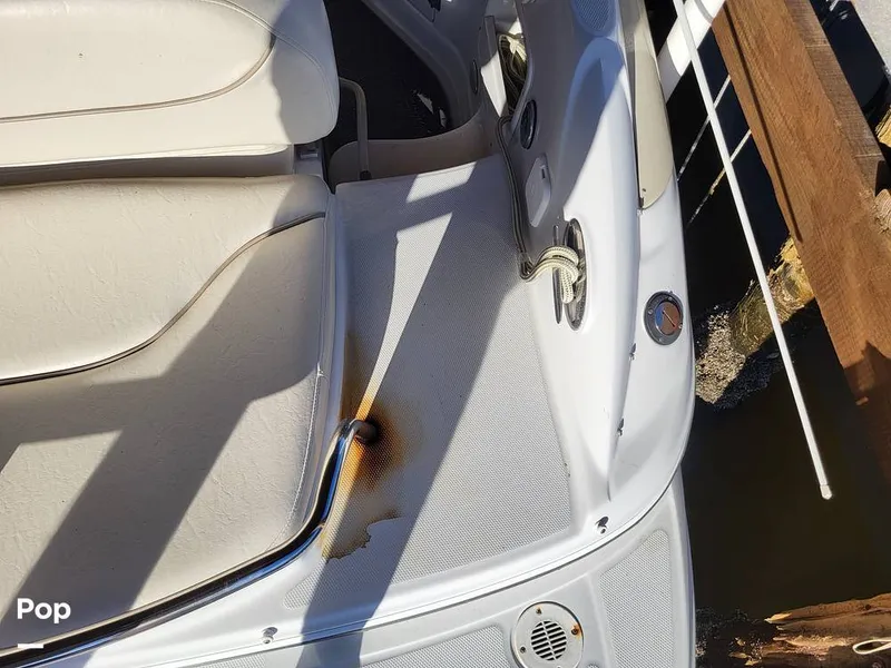 Slide: The Image of Crownline Boats 240 EX 2004 - 16055307