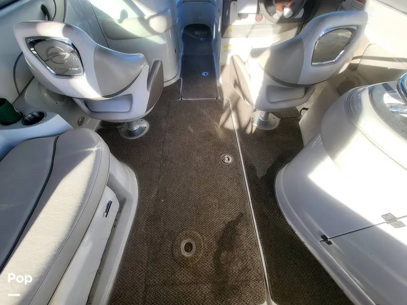 Slide: The Image of Crownline Boats 240 EX 2004 - 16055323