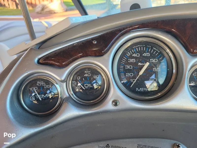 Slide: The Image of Crownline Boats 240 EX 2004 - 16055336