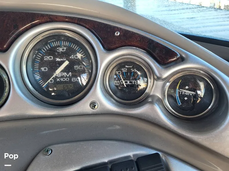 Slide: The Image of Crownline Boats 240 EX 2004 - 16055338