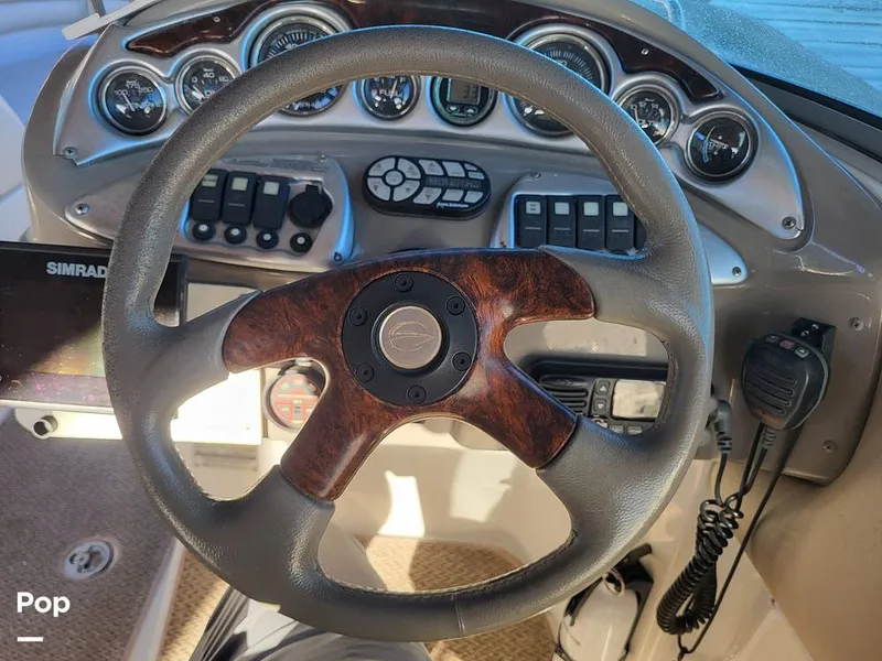 Slide: The Image of Crownline Boats 240 EX 2004 - 16055347