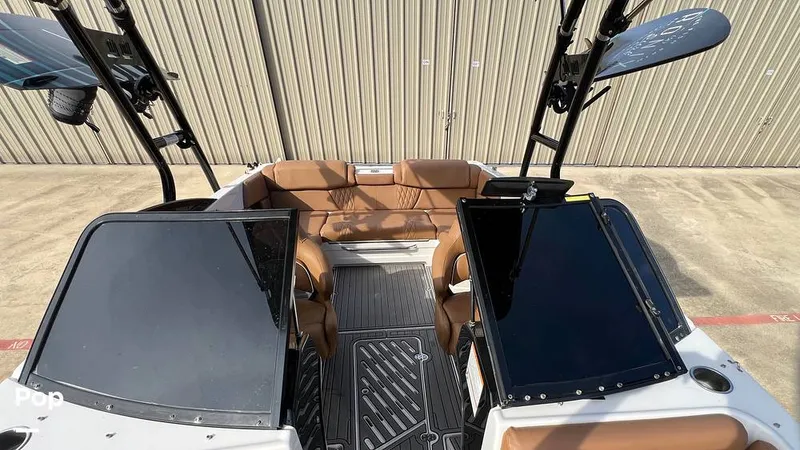 Slide: The Image of Glastron GT207 2018 - 16078327