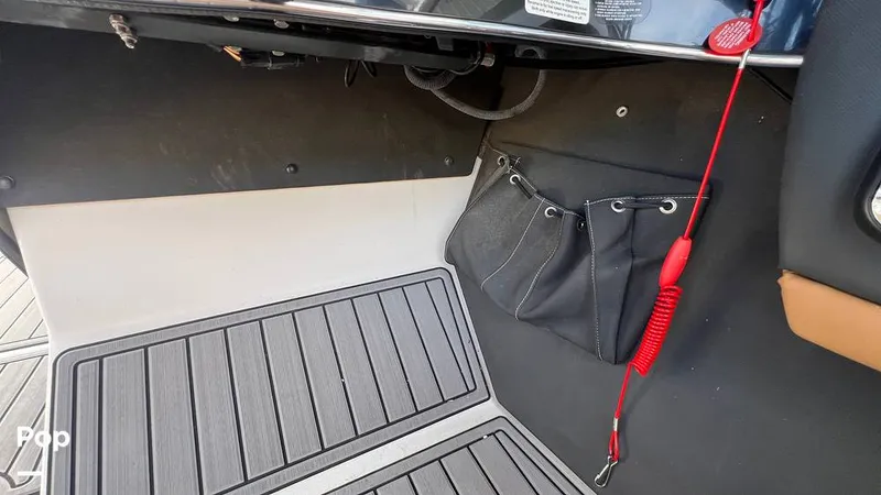 Slide: The Image of Glastron GT207 2018 - 16078352