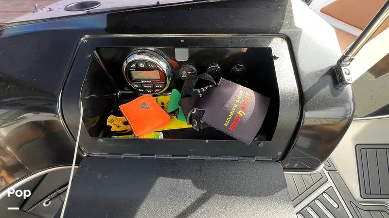 Slide: The Image of Glastron GT207 2018 - 16078360