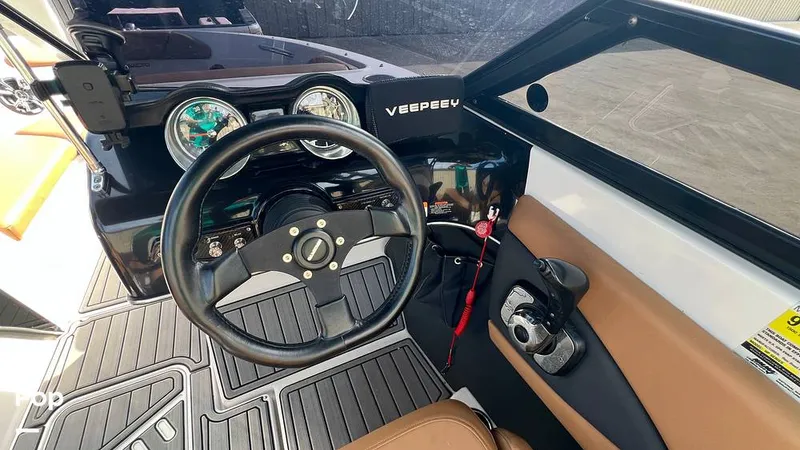 Slide: The Image of Glastron GT207 2018 - 16078345