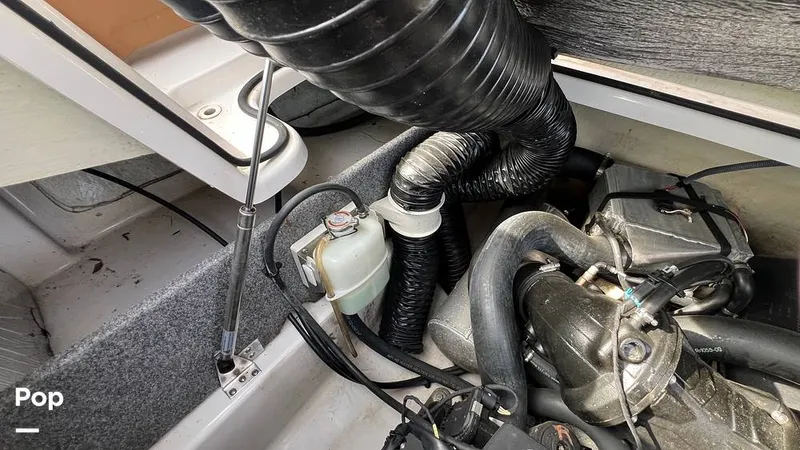 Slide: The Image of Glastron GT207 2018 - 16078395