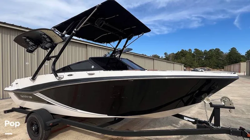 Slide: The Image of Glastron GT207 2018 - 16078401