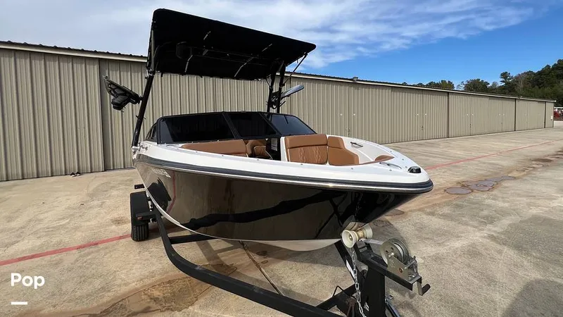 Slide: The Image of Glastron GT207 2018 - 16078402