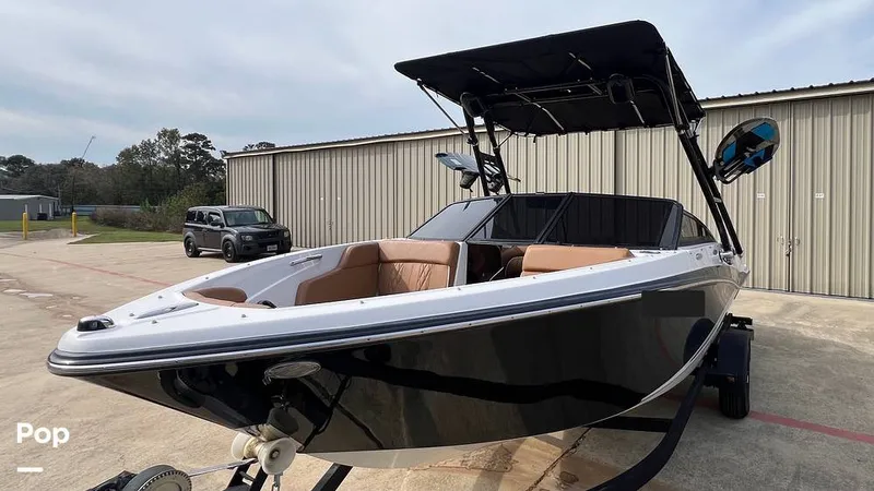 Slide: The Image of Glastron GT207 2018 - 16078405