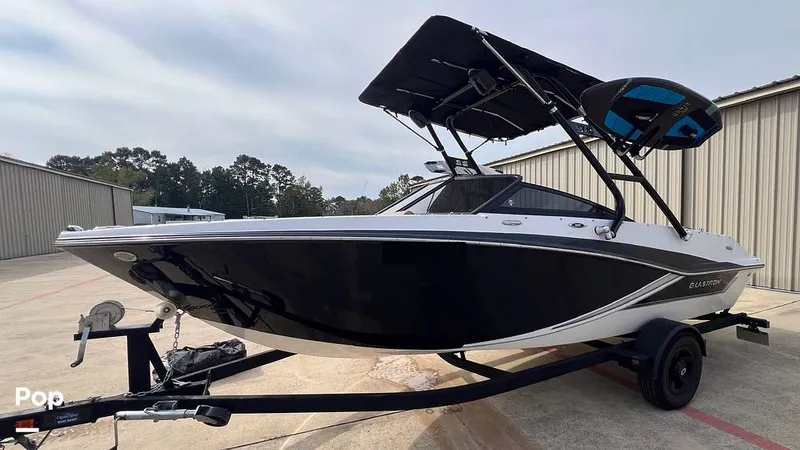 Slide: The Image of Glastron GT207 2018 - 16078406