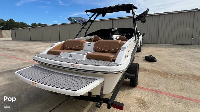 Slide: The Image of Glastron GT207 2018 - 16078409