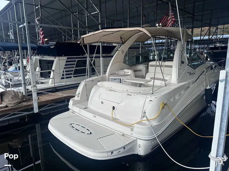 Slide: The Image of Sea Ray 320 Sundancer 2004 - 16086219