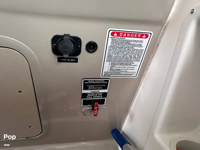 Slide: The Image of Sea Ray 320 Sundancer 2004 - 16058093