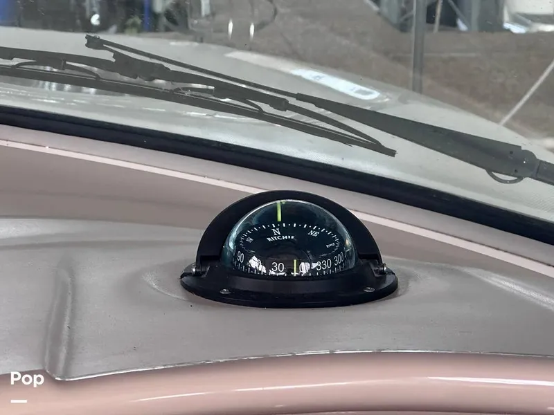 Slide: The Image of Sea Ray 320 Sundancer 2004 - 16058095