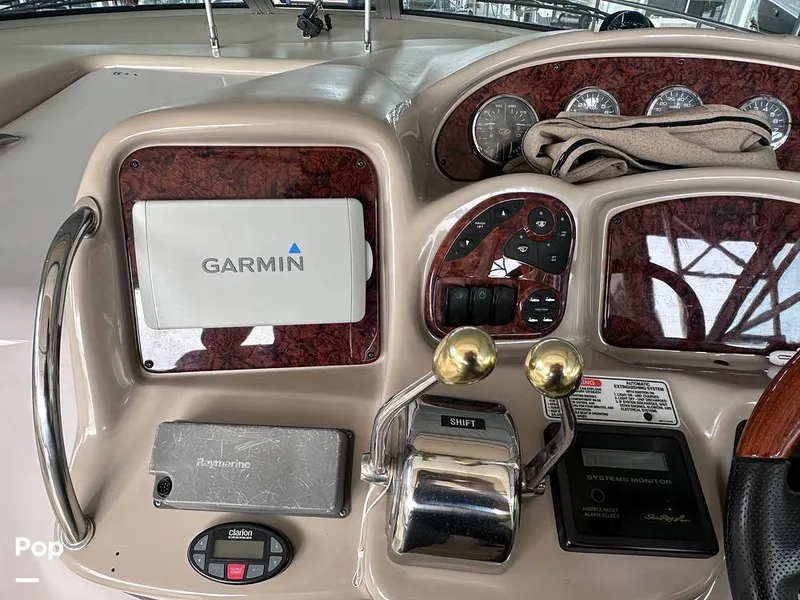 Slide: The Image of Sea Ray 320 Sundancer 2004 - 16058096