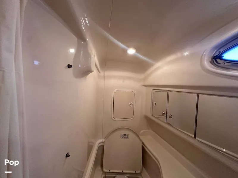 Slide: The Image of Sea Ray 320 Sundancer 2004 - 16058113