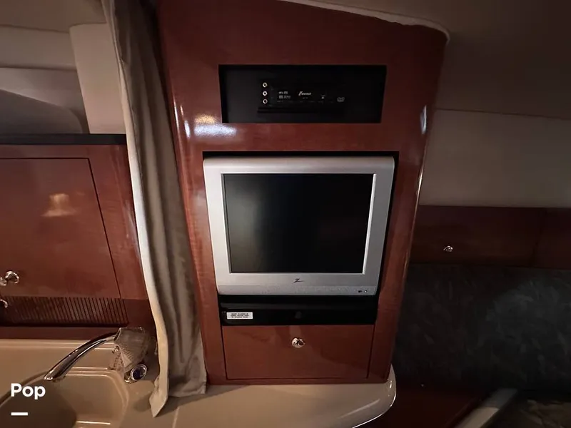 Slide: The Image of Sea Ray 320 Sundancer 2004 - 16058122