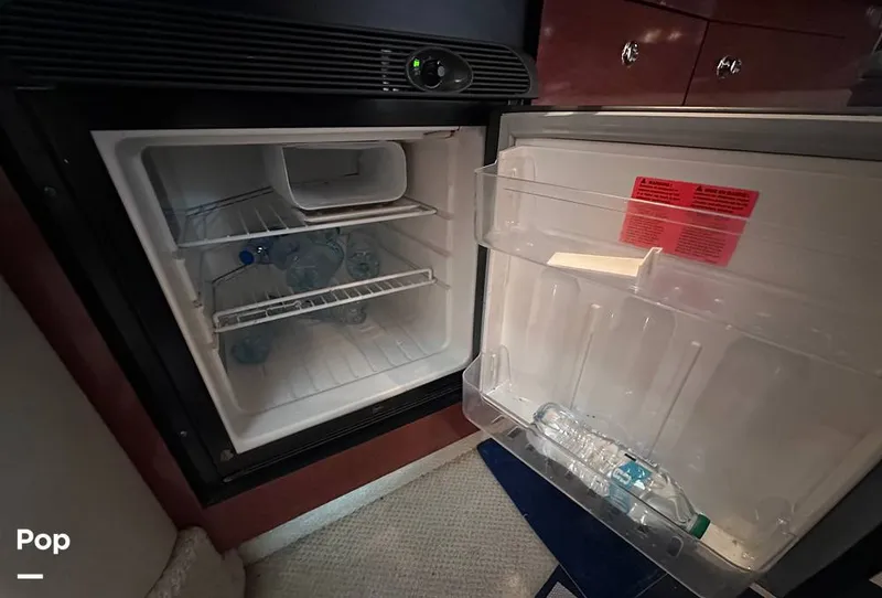 Slide: The Image of Sea Ray 320 Sundancer 2004 - 16058127