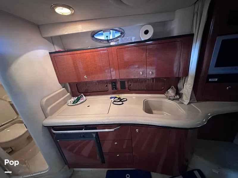 Slide: The Image of Sea Ray 320 Sundancer 2004 - 16058129