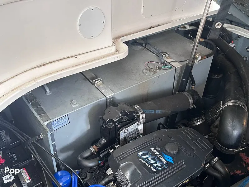 Slide: The Image of Sea Ray 320 Sundancer 2004 - 16058142