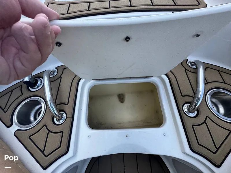 Slide: The Image of Sea Ray 240 Sundeck 2005 - 16097387