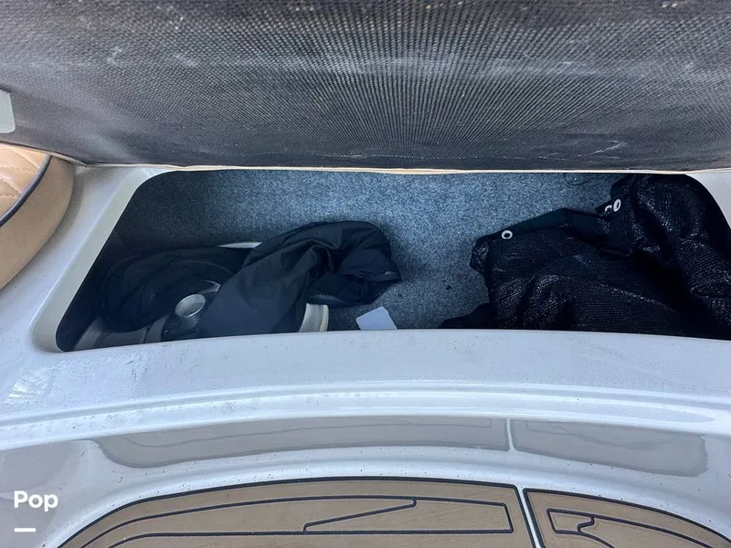 Slide: The Image of Sea Ray 240 Sundeck 2005 - 16097388