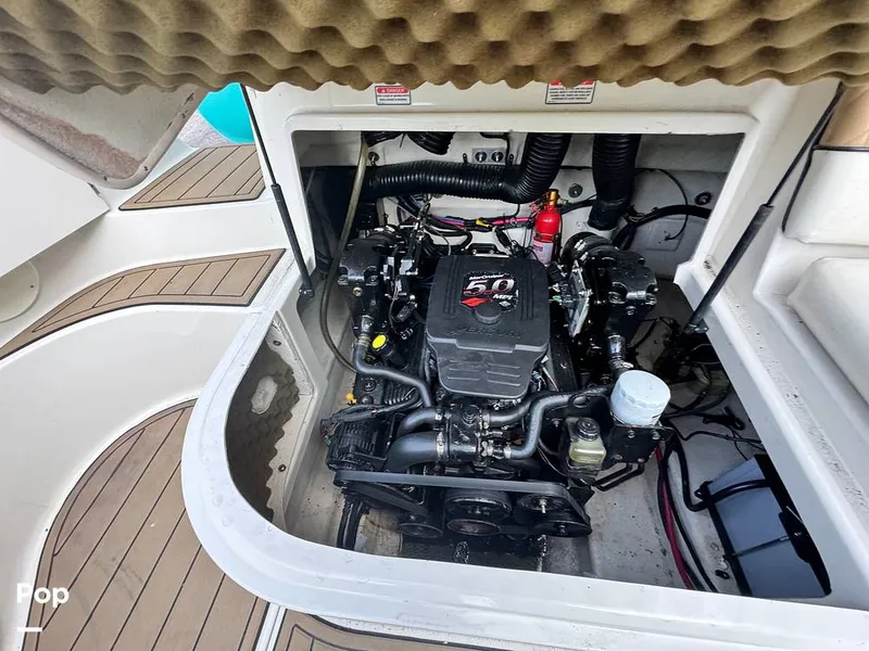 Slide: The Image of Sea Ray 240 Sundeck 2005 - 16097392