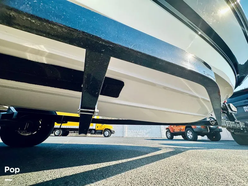 Slide: The Image of Chaparral H2O 19 Sport 2018 - 16306970