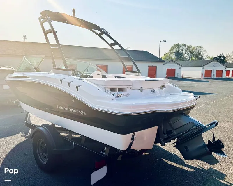 Slide: The Image of Chaparral H2O 19 Sport 2018 - 16306823