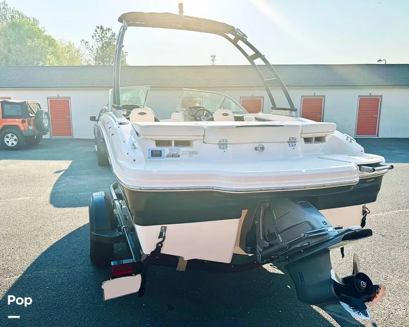 Slide: The Image of Chaparral H2O 19 Sport 2018 - 16306824