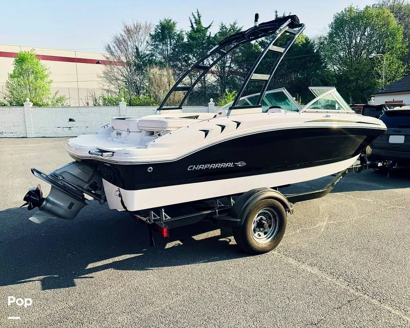 Slide: The Image of Chaparral H2O 19 Sport 2018 - 16306827