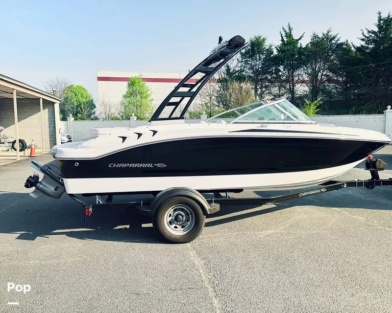 Slide: The Image of Chaparral H2O 19 Sport 2018 - 16306828