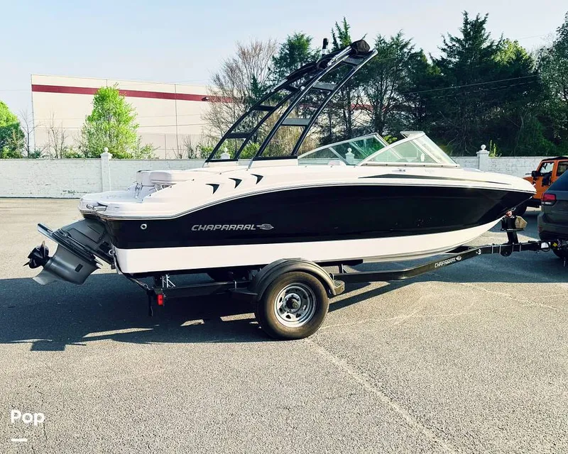 Slide: The Image of Chaparral H2O 19 Sport 2018 - 16306830