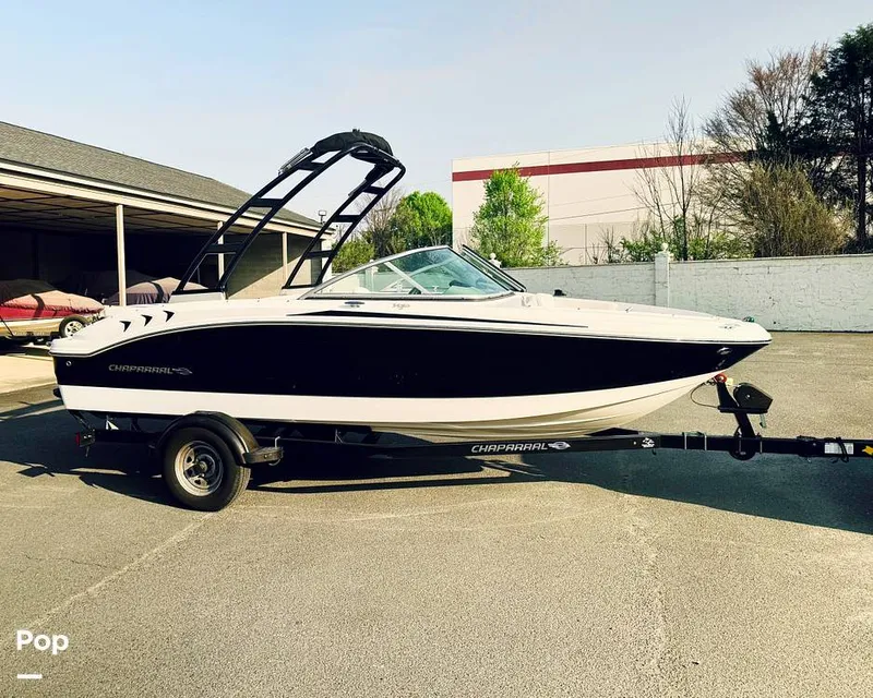 Slide: The Image of Chaparral H2O 19 Sport 2018 - 16306832