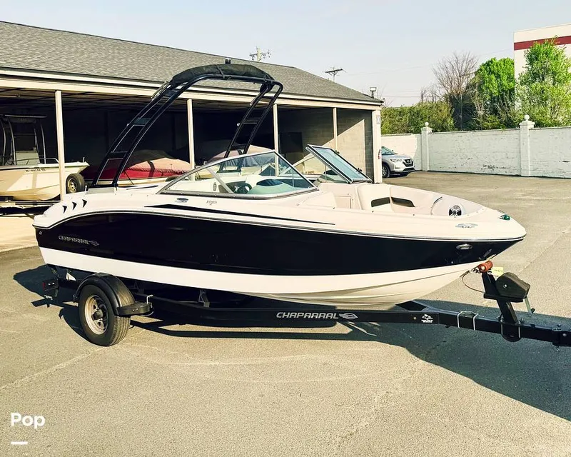 Slide: The Image of Chaparral H2O 19 Sport 2018 - 16306833