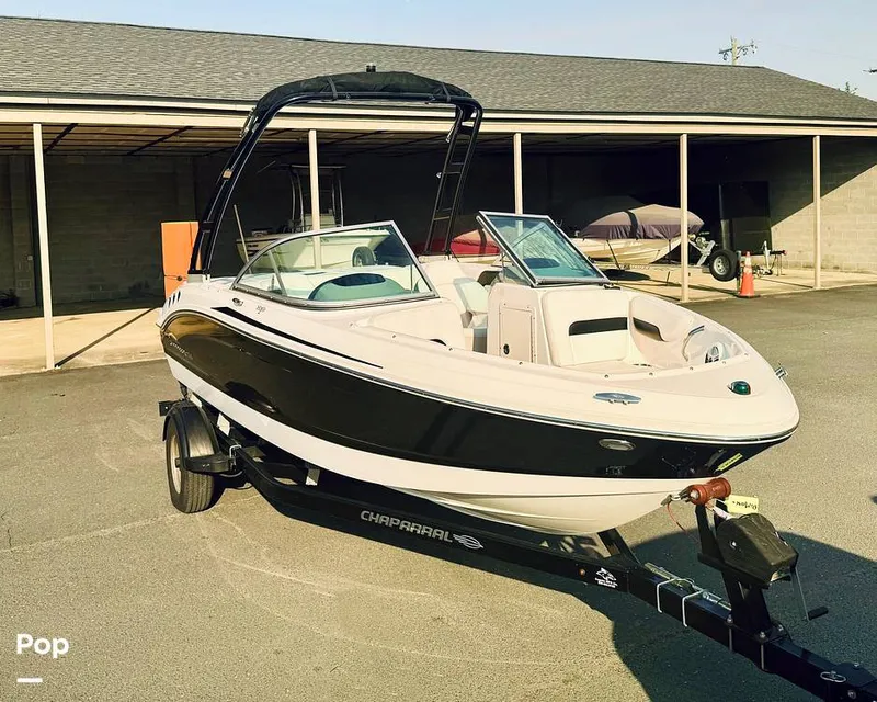 Slide: The Image of Chaparral H2O 19 Sport 2018 - 16306834