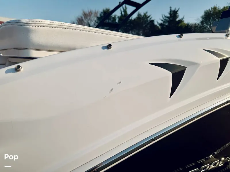 Slide: The Image of Chaparral H2O 19 Sport 2018 - 16306840