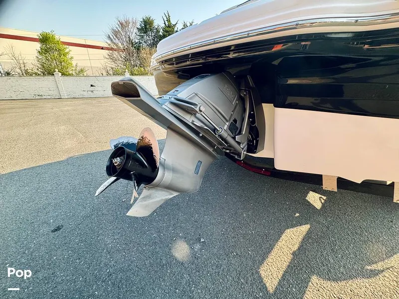 Slide: The Image of Chaparral H2O 19 Sport 2018 - 16306847