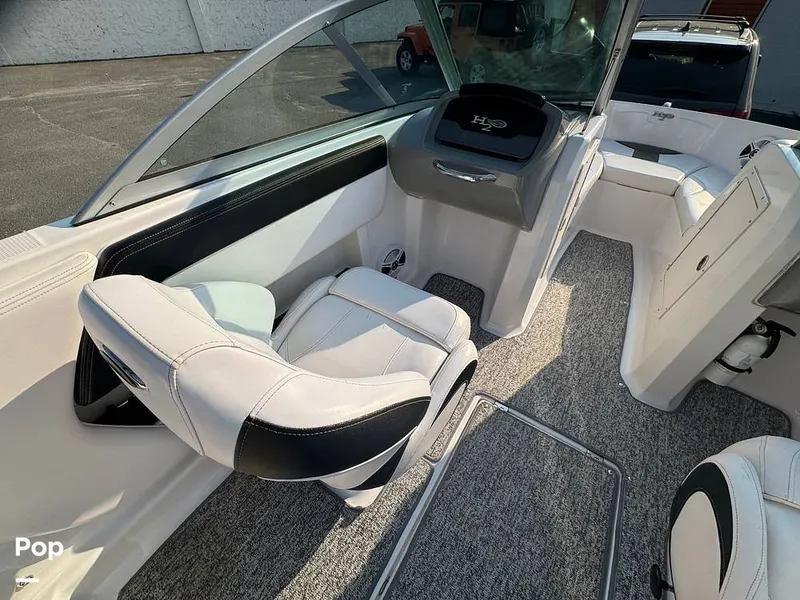 Slide: The Image of Chaparral H2O 19 Sport 2018 - 16306882