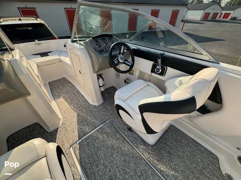 Slide: The Image of Chaparral H2O 19 Sport 2018 - 16306883