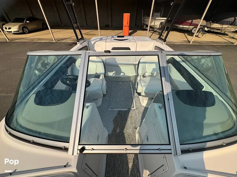 Slide: The Image of Chaparral H2O 19 Sport 2018 - 16306886