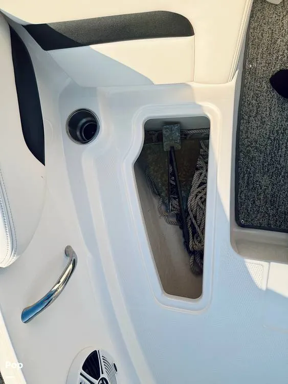 Slide: The Image of Chaparral H2O 19 Sport 2018 - 16306893