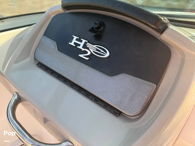 Slide: The Image of Chaparral H2O 19 Sport 2018 - 16306884